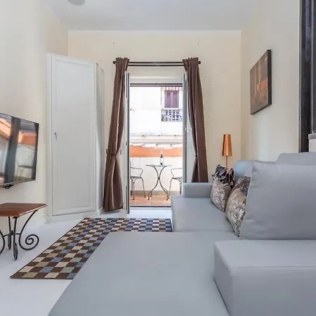 The B Rooftop Apartman *